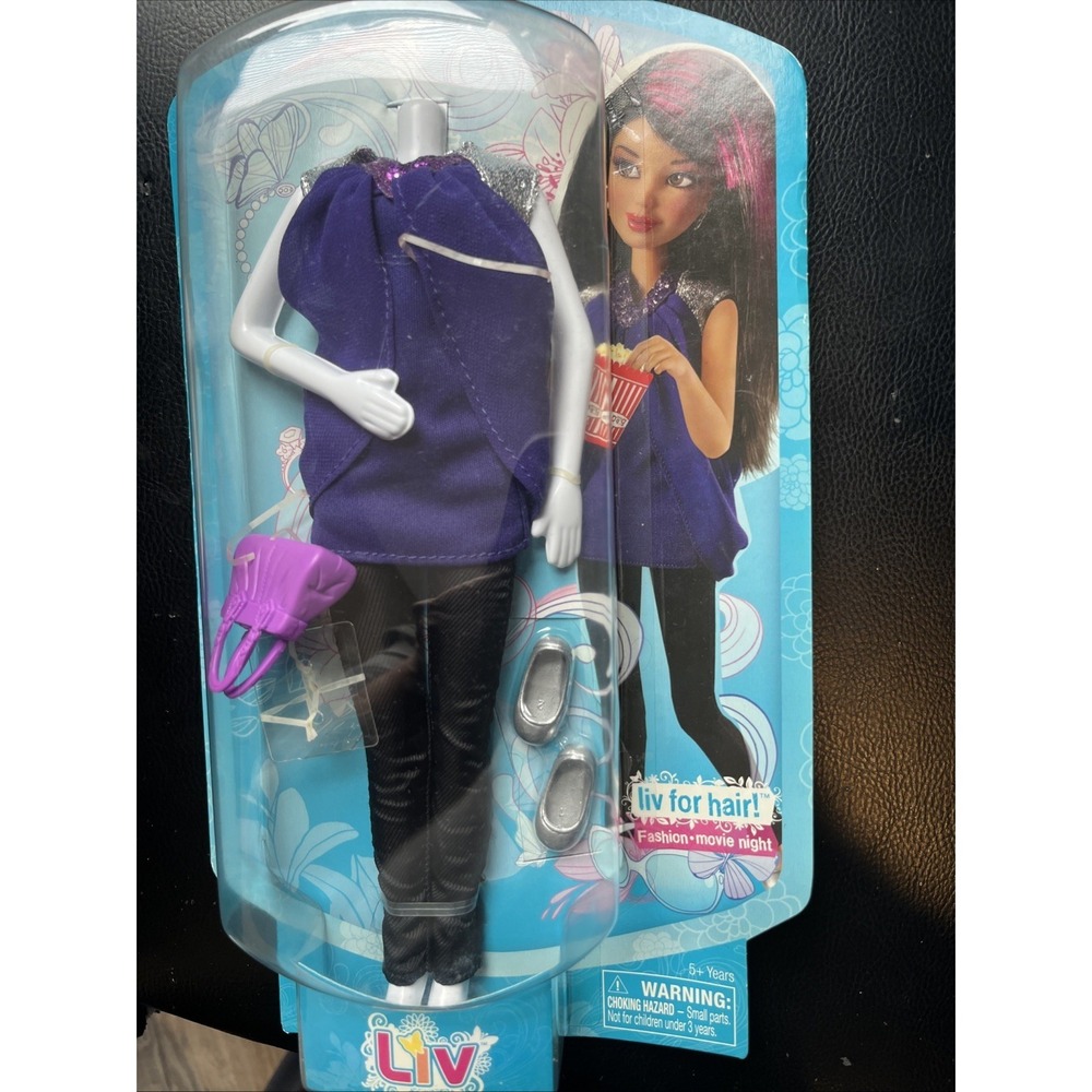 Liv clothes pack‎ Girls Real Life Liv'n For Hair Fashion 2010 Spin Master